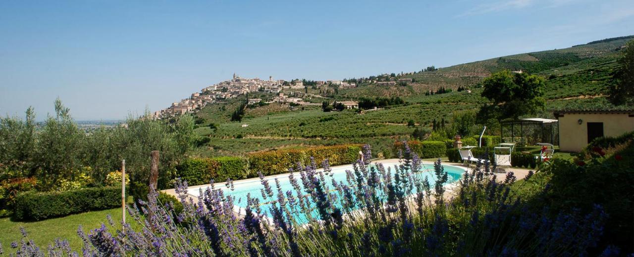 Agriturismo Fiordaliso Trevi Exterior foto